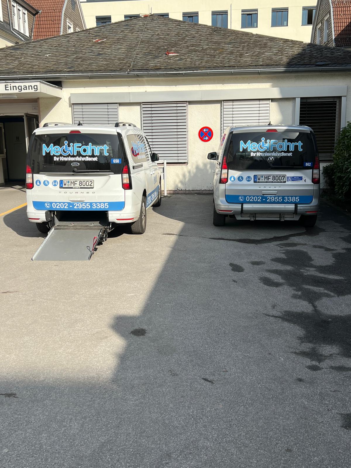 Fahrzeug von MediFahrt für Krankenfahrten in Wuppertal und Umgebung